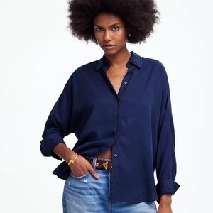 Madewell Relaxed Dolman Button-Up shirt in True Midnight, Size L